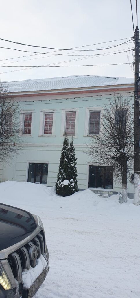 Фасад здания в Тарусе